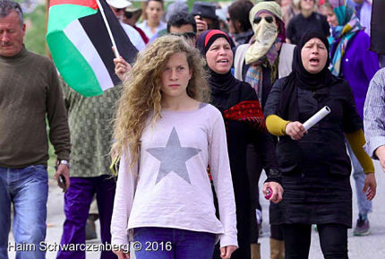 Ahed et Nariman Tamimi condamnées par l’occupant à huit mois de prison